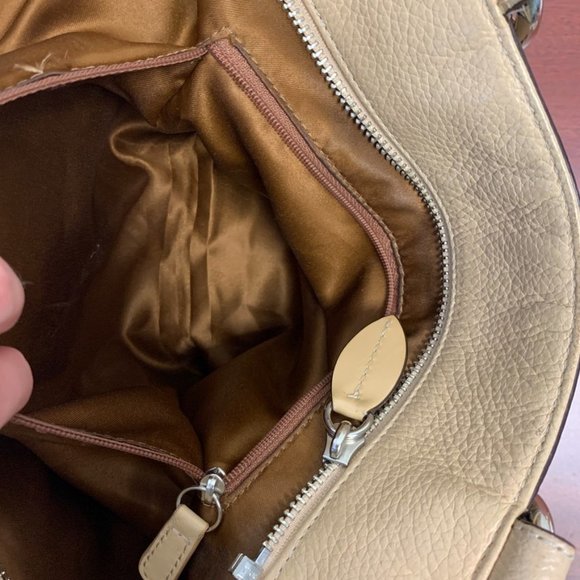 Beautiful Coach Penelope Tan Pebble Tote Bag - Picture 9 of 10